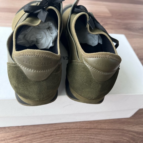 Authentic Balenciaga Mens Sneakers Size 